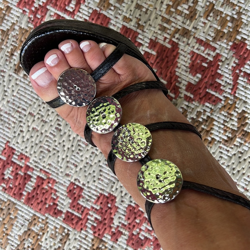 Black leather wedge straps sandal